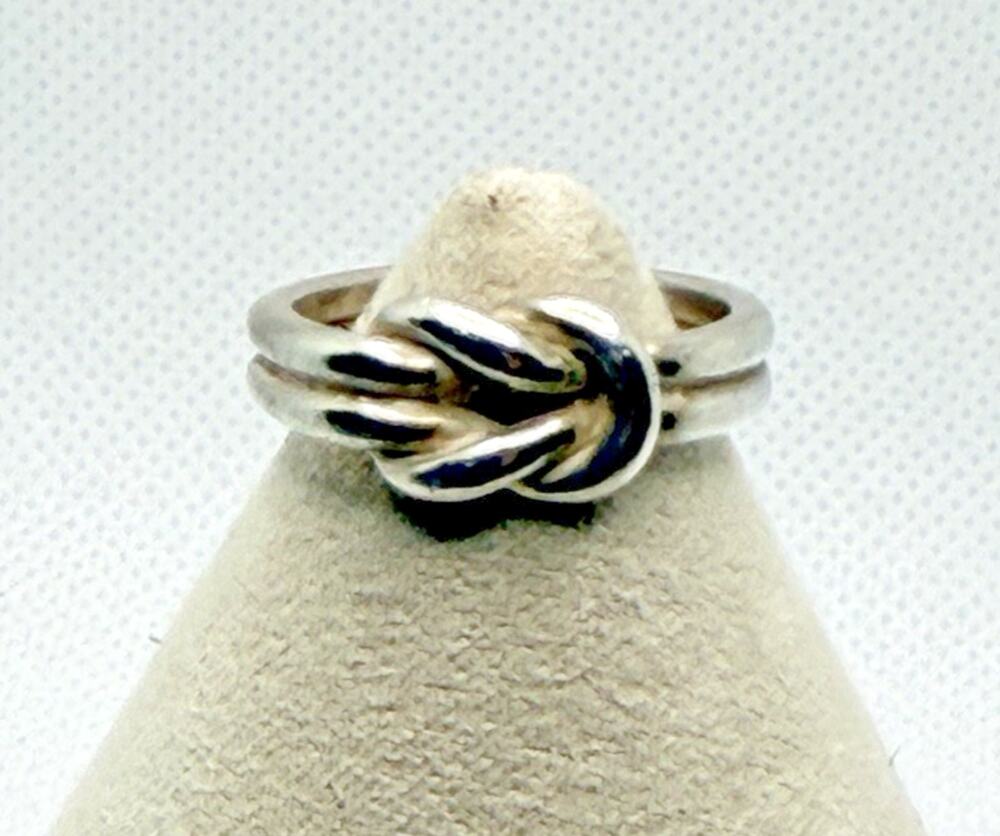 Retired James Avery Eternal Love Knot Sterling Silver 925 Ring Size 5.5 4.7g